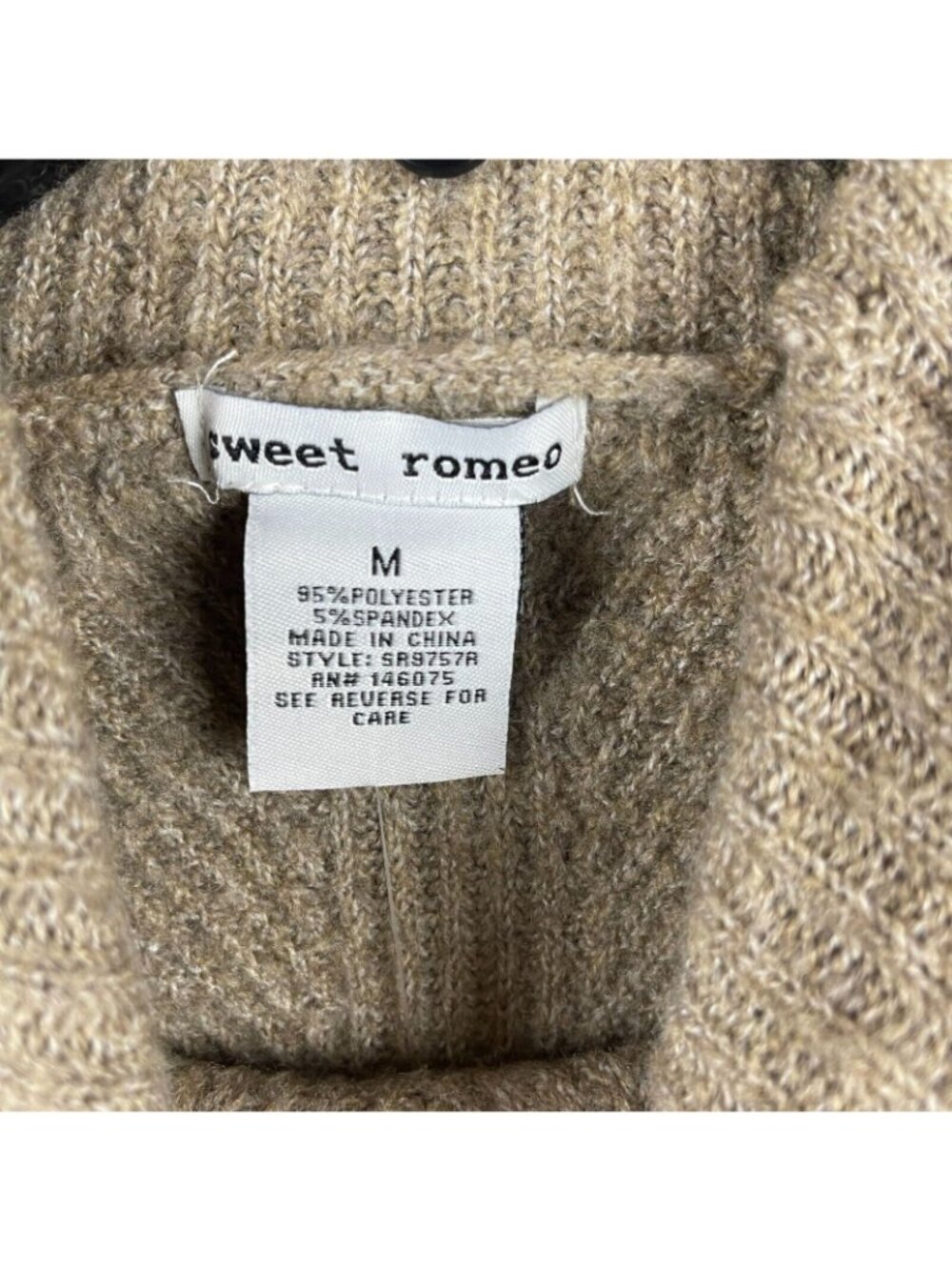 Sweet Romeo Women Long Sleeve Turtleneck Knit Sweater Size M - Picture 3 of 5